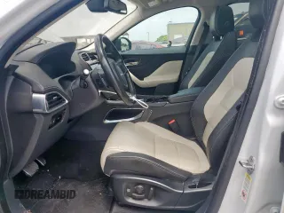 2017 Jaguar F-Pace 35t R-Sport с VIN SADCL2BV6HA072842, выставлен на аукционе Copart как лот 56602175 с пробегом 116 012 миль миль и Списание • Salvage title. История ставок и продаж доступна на DreamBid. Изображение 7.