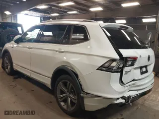 2019 Volkswagen Tiguan SE with VIN 3VV2B7AX8KM005679, listed as a IAAI auction lot 42024471 with 18,775 mi miles. Bid and sale history available at carsss.com. Image 6.
