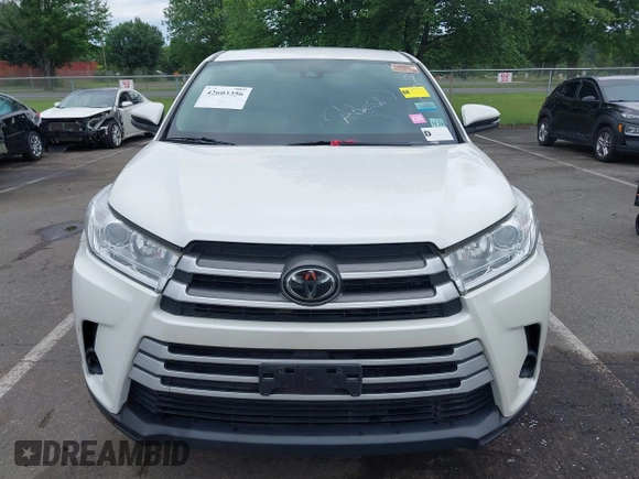 2019 Toyota Highlander LE with VIN 5TDBZRFH5KS929567, listed as a IAAI auction lot 42603356 with 40,368 mi miles and . Bid and sale history available at DreamBid. Image 12.