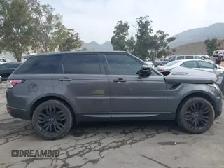 2017 Land Rover Range Rover Sport z VIN SALWR2FE3HA128925, wystawiony jako IAAI lot #42172945 z przebiegiem 82 022 mil mil oraz . Historia ofert i sprzedaży dostępna na DreamBid. Obrazek 13.