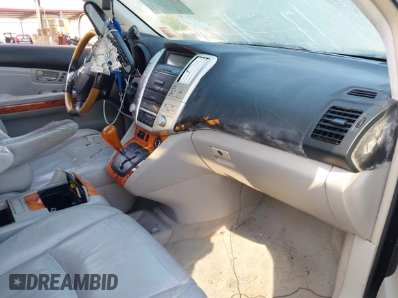 2006 Lexus RX 330 with VIN 2T2HA31U56C091974, listed as a IAAI auction lot 41984270 with 316,274 mi miles. Bid and sale history available at carsss.com. Image 5.