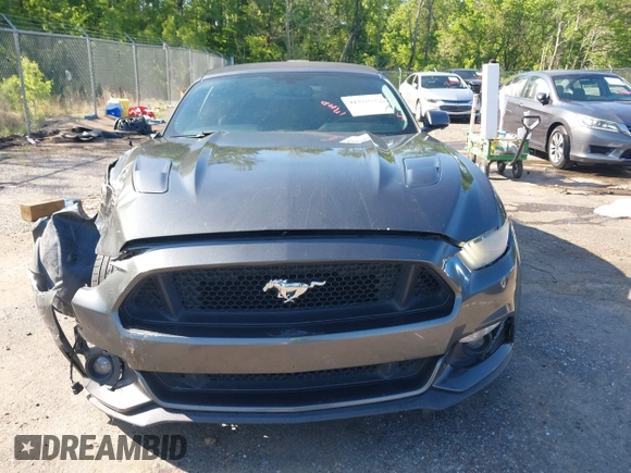 2017 Ford Mustang GT Premium z VIN 1FATP8FFXH5295034, wystawiony jako IAAI lot #41973926 z przebiegiem 153 870 mil mil oraz . Historia ofert i sprzedaży dostępna na DreamBid. Obrazek 12.