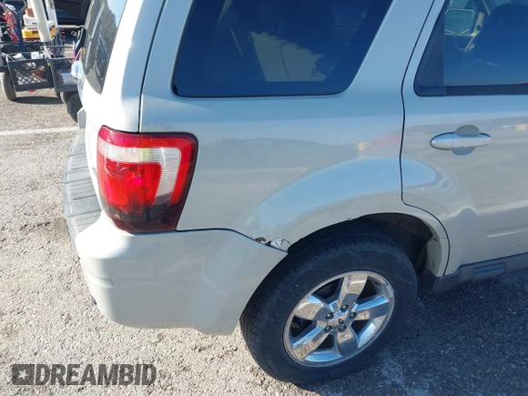 2008 Ford Escape Limited with VIN 1FMCU94188KA67157, listed as a IAAI auction lot 41890007 with 159,427 mi miles. Bid and sale history available at carsss.com. Image 6.