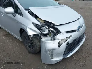 2015 Toyota Prius Four with VIN JTDKN3DU4F1905479, listed as a IAAI auction lot 41646946 with 162,969 mi miles. Bid and sale history available at carsss.com. Image 6.