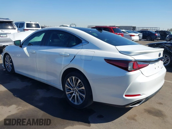 2021 Lexus ES with VIN 58ADZ1B19MU087967, listed as a IAAI auction lot 41680370 with 48,077 mi miles. Bid and sale history available at carsss.com. Image 3.