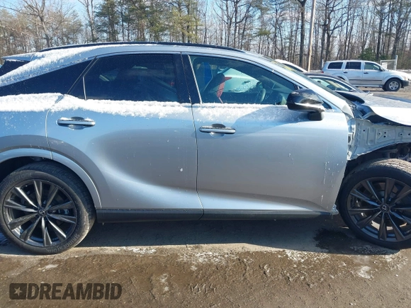 2023 Lexus RX 350 с VIN 2T2BAMCA9PC033141, выставлен на аукционе IAAI как лот 41340020 с пробегом 32 767 миль миль и . История ставок и продаж доступна на DreamBid. Изображение 13.