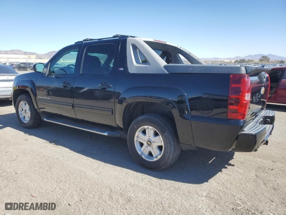 2011 Chevrolet Avalanche LT with VIN 3GNTKFE39BG261730, listed as a Copart auction lot 47128615 with 77,292 mi miles and Salvage Title. Bid and sale history available at carsss.com. Image 2.