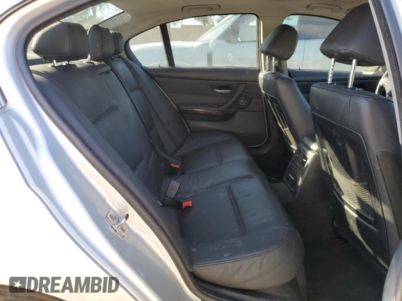 2006 BMW 3 Series 330i with VIN WBAVB33516PS13416, listed as a Copart auction lot 54619965 with 144,936 mi miles and Salvage Title. Bid and sale history available at DreamBid. Image 10.