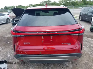 2024 Lexus RX 350h z VIN 2T2BBMCAXRC051194, wystawiony jako IAAI lot #42626786 z przebiegiem 15 149 mil mil oraz . Historia ofert i sprzedaży dostępna na DreamBid. Obrazek 17.