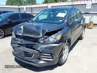 2020 Chevrolet Trax LS с VIN 3GNCJKSBXLL222340, выставлен на аукционе IAAI как лот 42072480 с пробегом 42 272 миль миль и . История ставок и продаж доступна на DreamBid. Изображение 2.