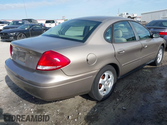 2004 Ford Taurus SES with VIN 1FAFP55SX4G186114, listed as a IAAI auction lot 41899257 with 204,110 mi miles and . Bid and sale history available at DreamBid. Image 4.