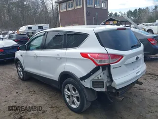 2013 Ford Escape SE with VIN 1FMCU9GX9DUD71905, listed as a IAAI auction lot 41768127 with 48,183 mi miles. Bid and sale history available at carsss.com. Image 3.