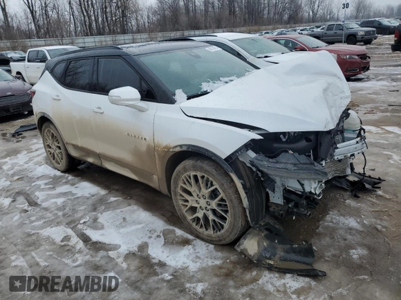 2024 Chevrolet Blazer RS z VIN 3GNKBKRS1RS189113, wystawiony jako Copart lot #86124214 z przebiegiem 8 645 mil mil oraz Czysty tytuł • Clean title. Historia ofert i sprzedaży dostępna na DreamBid. Obrazek 4.
