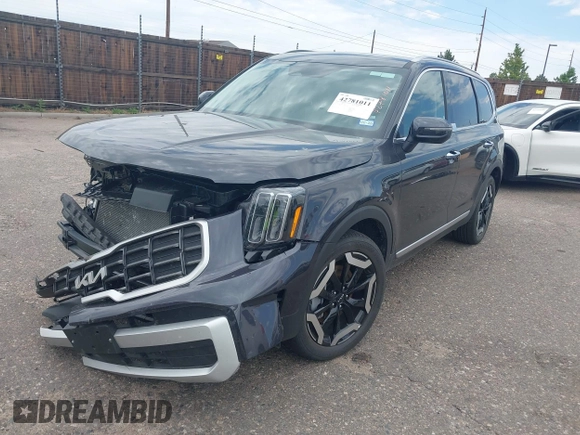 2025 Kia Telluride S with VIN 5XYP64GC0SG622891, listed as a IAAI auction lot 42781011 with 5,960 mi miles and . Bid and sale history available at DreamBid. Image 17.