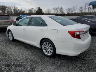 2014 Toyota Camry SE with VIN 4T1BK1FK2EU542746, listed as a Copart auction lot 48057825 with 112,547 mi miles and Salvage Title. Bid and sale history available at carsss.com. Image 2.