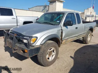2004 Toyota Tacoma with VIN 5TEWN72N94Z389921, listed as a IAAI auction lot 41188910 with 222,023 mi miles. Bid and sale history available at carsss.com. Image 2.