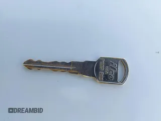 1997 Chevrolet Cavalier z VIN 1G1JC1245VM152723, wystawiony jako IAAI lot #42159963 z przebiegiem 153 615 mil mil oraz . Historia ofert i sprzedaży dostępna na DreamBid. Obrazek 11.