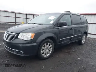 2015 Chrysler Town & Country Touring with VIN 2C4RC1BG1FR534220, listed as a IAAI auction lot 41489371 with 136,923 mi miles. Bid and sale history available at carsss.com. Image 19.