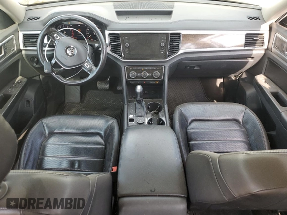 2018 Volkswagen Atlas SEL Premium z VIN 1V2NR2CAXJC539249, wystawiony jako Copart lot #55992035 z przebiegiem 132 814 mil mil oraz Szkoda całkowita • Salvage title. Historia ofert i sprzedaży dostępna na DreamBid. Obrazek 8.