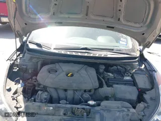 2013 Hyundai Elantra GLS with VIN 5NPDH4AEXDH401673, listed as a IAAI auction lot 42032475 with 117,957 mi miles. Bid and sale history available at carsss.com. Image 10.