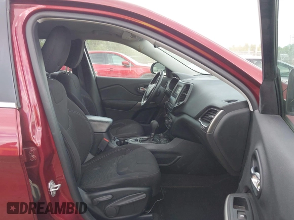 2019 Jeep Cherokee Latitude with VIN 1C4PJMCB5KD386572, listed as a IAAI auction lot 42364321 with 133,854 mi miles and . Bid and sale history available at DreamBid. Image 5.