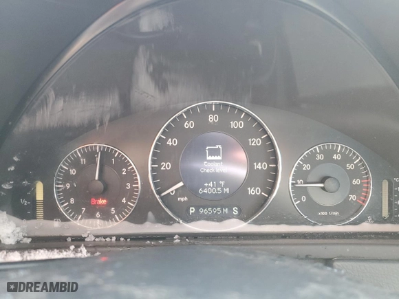 2004 Mercedes-Benz CLK-Class 5.0L with VIN WDBTJ75J34F067018, listed as a Copart auction lot 49022085 with 96,595 mi miles and Clean Title. Bid and sale history available at carsss.com. Image 9.