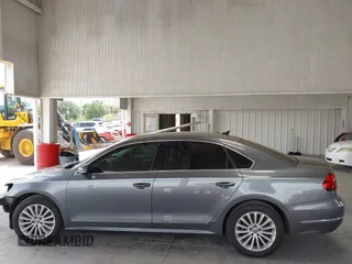 2017 Volkswagen Passat SE z VIN 1VWBT7A32HC031209, wystawiony jako IAAI lot #42445548 z przebiegiem 83 477 mil mil oraz . Historia ofert i sprzedaży dostępna na DreamBid. Obrazek 15.