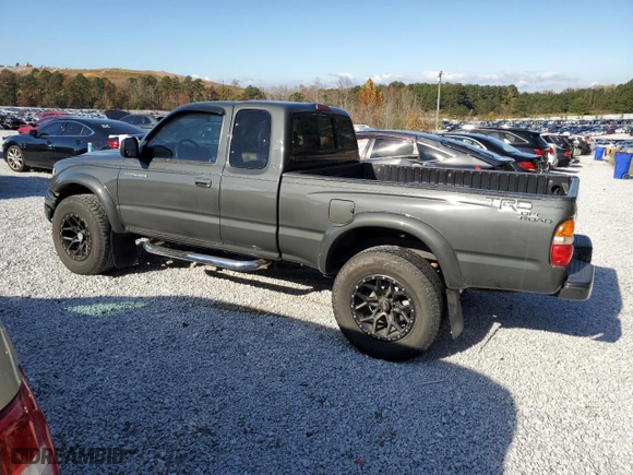 2001 Toyota Tacoma PreRunner with VIN 5TESN92N61Z744680, listed as a Copart auction lot 82040774 with NaN miles and Salvage Title. Bid and sale history available at carsss.com. Image 2.