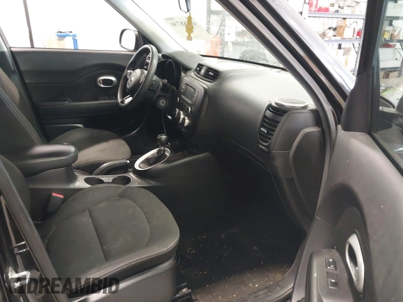 2016 Kia Soul with VIN KNDJN2A21G7395471, listed as a IAAI auction lot 41588730 with 89,522 mi miles and . Bid and sale history available at DreamBid. Image 5.