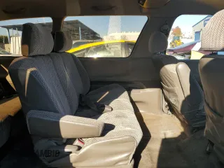 1995 Toyota Previa z VIN JT3AC14R4S1195774, wystawiony jako Copart lot #85697274 z przebiegiem 251 955 mil mil oraz Szkody całkowita. Historia ofert i sprzedaży dostępna na DreamBid. Obrazek 11.