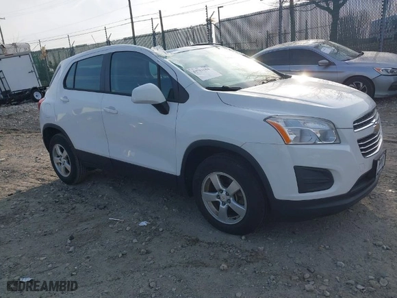 2015 Chevrolet Trax LS with VIN KL7CJPSBXFB133280, listed as a IAAI auction lot 41781684 with NaN miles. Bid and sale history available at carsss.com. Image 1.