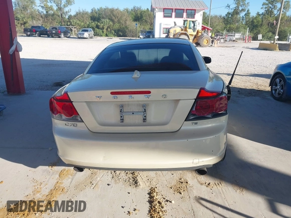 2010 Volvo C70 with VIN YV1672MC0AJ090939, listed as a IAAI auction lot 40903923 with 107,070 mi miles. Bid and sale history available at carsss.com. Image 17.