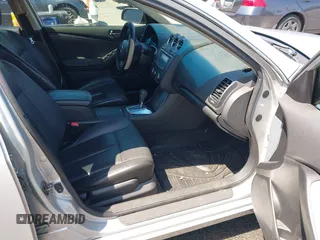 2010 Nissan Altima 2.5 S with VIN 1N4AL2AP5AN513631, listed as a IAAI auction lot 42014908 with 205,798 mi miles. Bid and sale history available at carsss.com. Image 5.