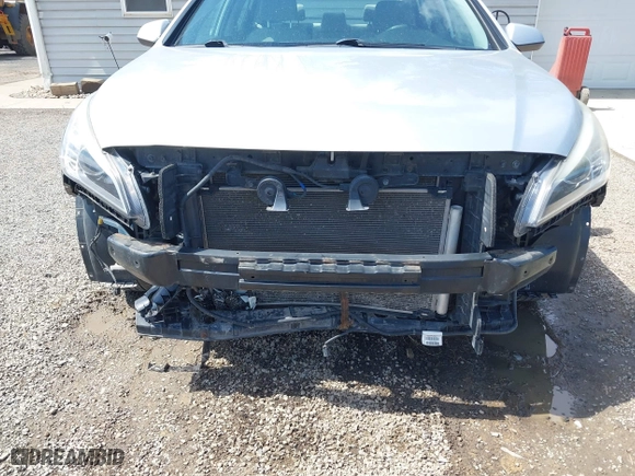 2015 Hyundai Sonata 2.4L SE with VIN 5NPE24AF9FH184084, listed as a IAAI auction lot 42012096 with 135,440 mi miles. Bid and sale history available at carsss.com. Image 6.