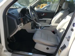 2012 Mercedes-Benz GLK 350 z VIN WDCGG8HB7CF908388, wystawiony jako Copart lot #57585335 z przebiegiem 173 469 mil mil oraz Szkoda całkowita • Salvage title. Historia ofert i sprzedaży dostępna na DreamBid. Obrazek 7.