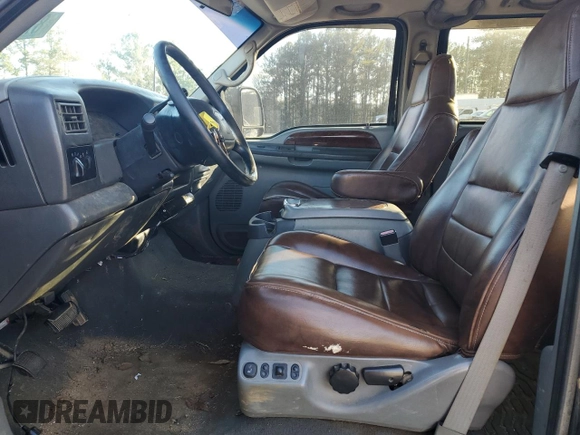 2002 Ford F-350 XL z VIN 1FTWW33F22EC09806, wystawiony jako Copart lot #87634095 z przebiegiem Nie podano mil oraz Czysty tytuł • Clean title. Historia ofert i sprzedaży dostępna na DreamBid. Obrazek 7.