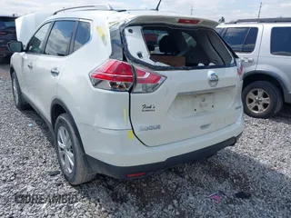 2015 Nissan Rogue SL with VIN 5N1AT2MV2FC804820, listed as a IAAI auction lot 41932296 with 174,633 mi miles and . Bid and sale history available at carsss.com. Image 6.