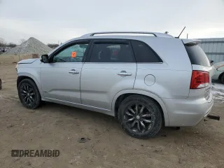 2013 Kia Sorento SX with VIN 5XYKWDA2XDG319582, listed as a Copart auction lot 89189065 with 200,976 mi miles and Salvage Title. Bid and sale history available at carsss.com. Image 2.