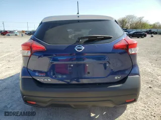 2018 Nissan Kicks SV with VIN 3N1CP5CU6JL520747, listed as a Copart auction lot 52499745 with 27,674 mi miles and Salvage Title. Bid and sale history available at carsss.com. Image 6.