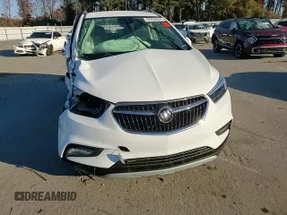 2020 Buick Encore Essence z VIN KL4CJGSB7LB069627, wystawiony jako Copart lot #85855744 z przebiegiem 116 304 mil mil oraz Szkody całkowita. Historia ofert i sprzedaży dostępna na DreamBid. Obrazek 11.