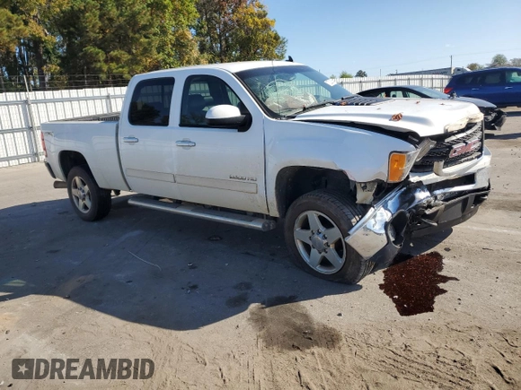 2011 GMC Sierra 2500HD SLT с VIN 1GT121C8XBF145553, выставлен на аукционе Copart как лот 77220804 с пробегом 414 257 миль миль и Списание • Salvage title. История ставок и продаж доступна на DreamBid. Изображение 4.