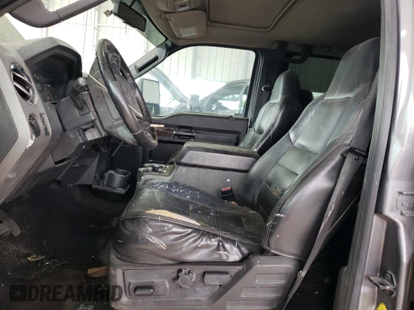 2009 Ford F-250 XL z VIN 1FTSW21RX9EB01871, wystawiony jako Copart lot #65187565 z przebiegiem 264 331 mil mil oraz Czysty tytuł • Clean title. Historia ofert i sprzedaży dostępna na DreamBid. Obrazek 7.