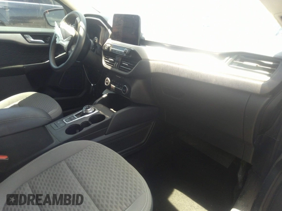 2020 Ford Escape SE with VIN 1FMCU0G61LUB77189, listed as a IAAI auction lot 42223410 with 101,407 mi miles and . Bid and sale history available at DreamBid. Image 5.
