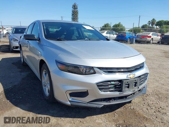 2016 Chevrolet Malibu LS z VIN 1G1ZB5ST9GF340558, wystawiony jako IAAI lot #42520463 z przebiegiem 104 296 mil mil oraz . Historia ofert i sprzedaży dostępna na DreamBid. Obrazek 1.