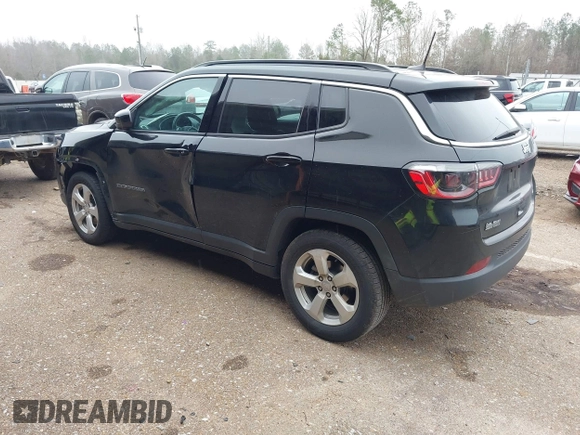 2021 Jeep Compass Latitude z VIN 3C4NJCBBXMT518158, wystawiony jako IAAI lot #41485058 z przebiegiem 95 309 mil mil oraz . Historia ofert i sprzedaży dostępna na DreamBid. Obrazek 3.