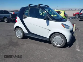 2013 Smart fortwo Pure с VIN WMEEJ3BA3DK687688, выставлен на аукционе IAAI как лот 42855344 с пробегом 66 554 миль миль и . История ставок и продаж доступна на DreamBid. Изображение 1.