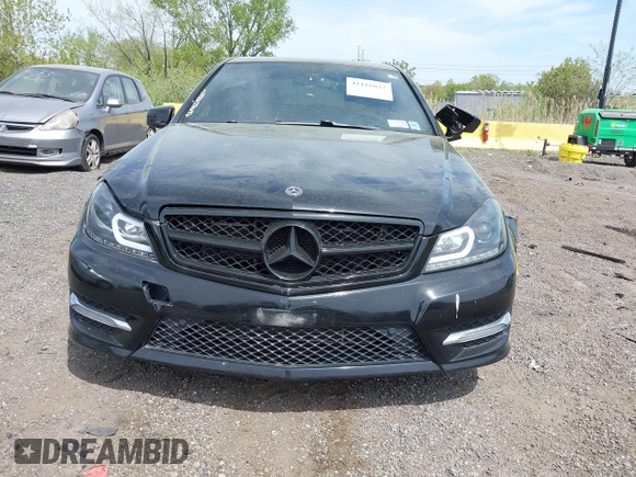 2013 Mercedes-Benz C 300 Sport with VIN WDDGF8AB1DA821545, listed as a IAAI auction lot 42116822 with 122,443 mi miles and . Bid and sale history available at carsss.com. Image 12.