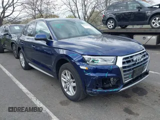 2020 Audi Q5 Premium z VIN WA1ANAFY9L2053307, wystawiony jako IAAI lot #42045673 z przebiegiem 27 765 mil mil oraz . Historia ofert i sprzedaży dostępna na DreamBid. Obrazek 1.