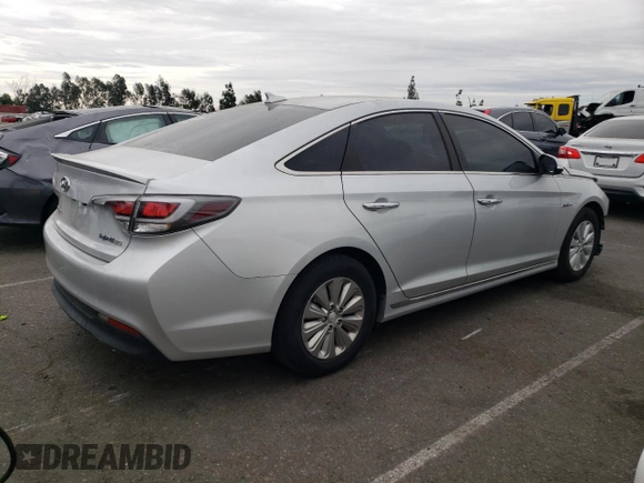 2017 Hyundai Sonata Hybrid SE with VIN KMHE24L18HA045782, listed as a Copart auction lot 76365673 with 104,934 mi miles. Bid and sale history available at carsss.com. Image 3.