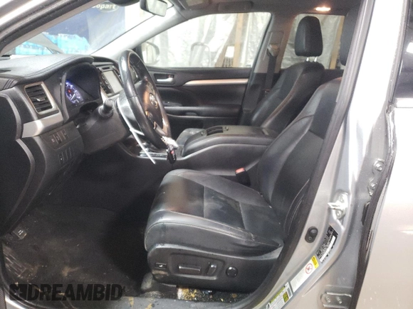 2019 Toyota Highlander SE z VIN 5TDJZRFHXKS745415, wystawiony jako Copart lot #49050585 z przebiegiem 81 440 mil mil oraz Szkoda całkowita • Salvage title. Historia ofert i sprzedaży dostępna na DreamBid. Obrazek 7.